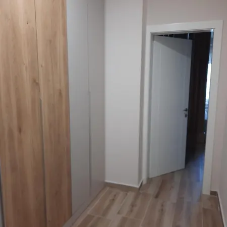 Spacious Near The Seaside